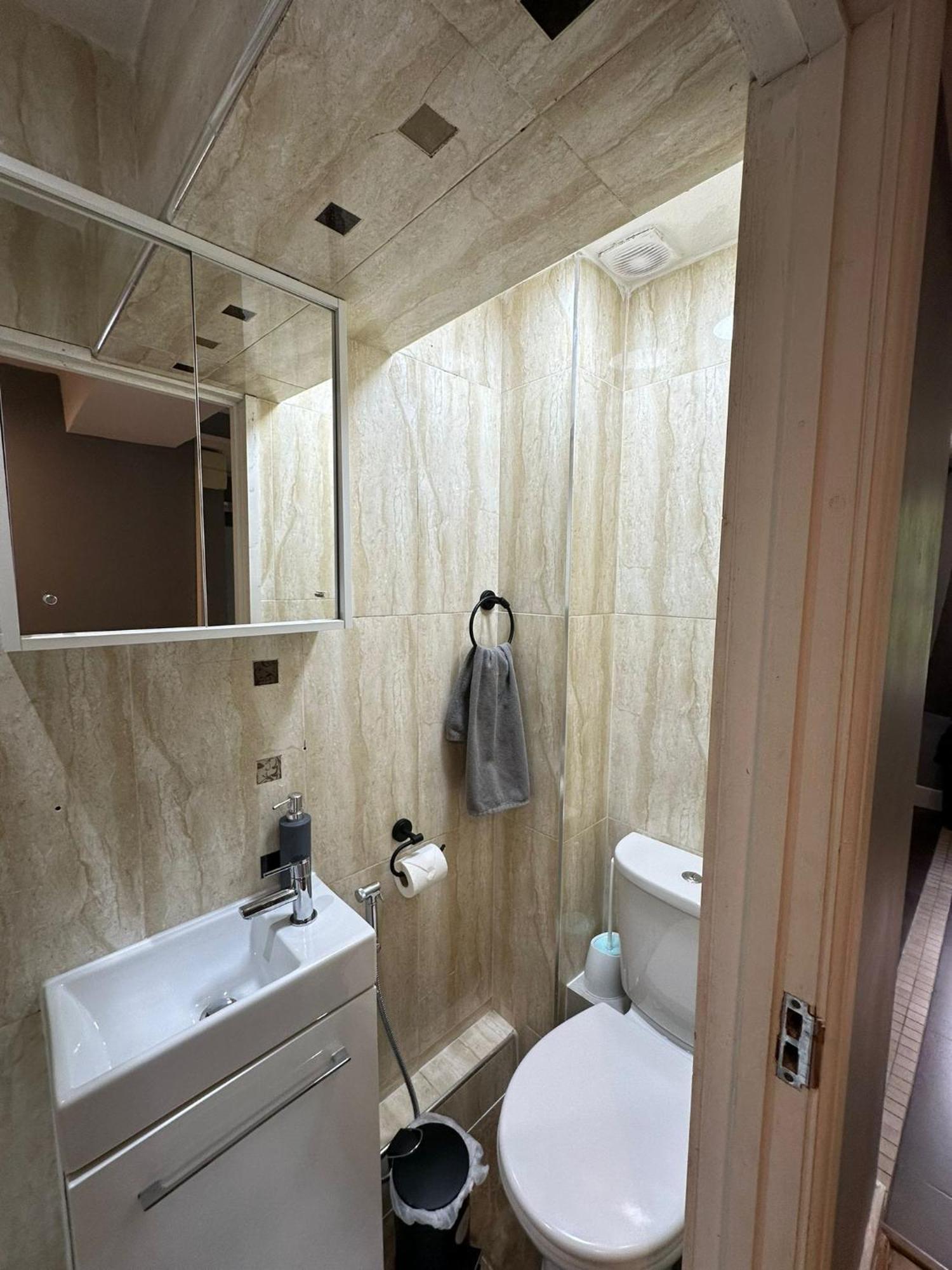 Lovely 2 Bedrooms Apartment Londra Esterno foto